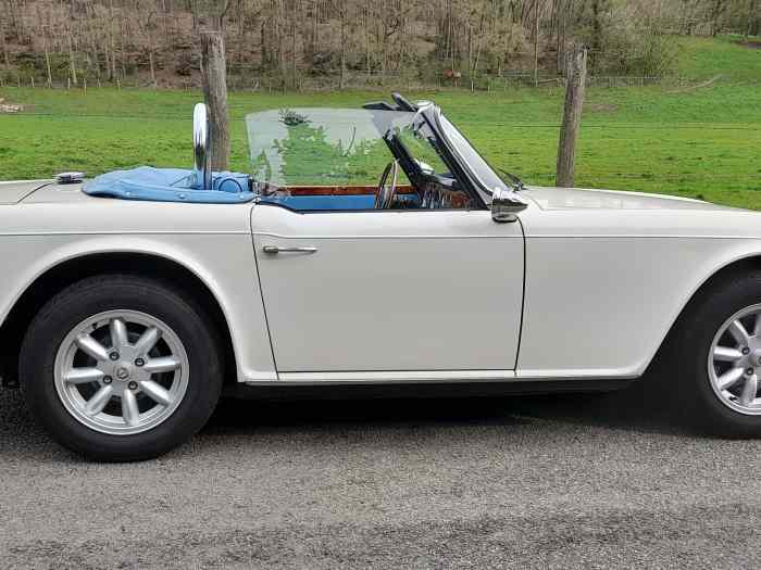 Triumph tr6 3