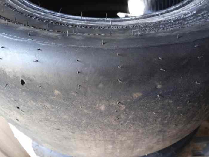 Pneus Hoosier US Formula Master/ Proto grosses roues 1