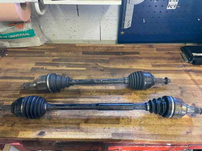 TRANSMISSION GAUCHE ET DROITE RENAULT CLIO R3 MAX