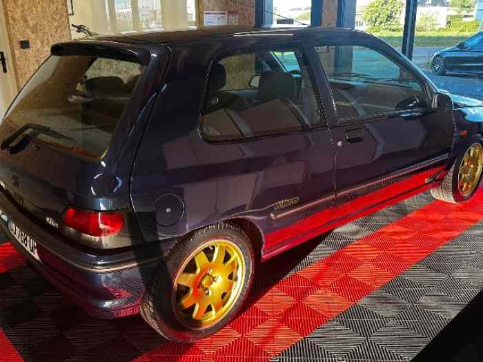 Clio Williams phase 1 1