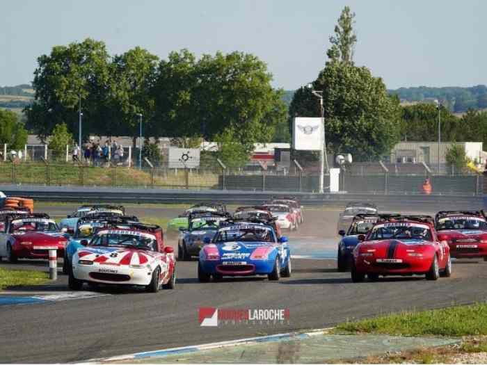 MX5 ROADSTER PRO CUP 1