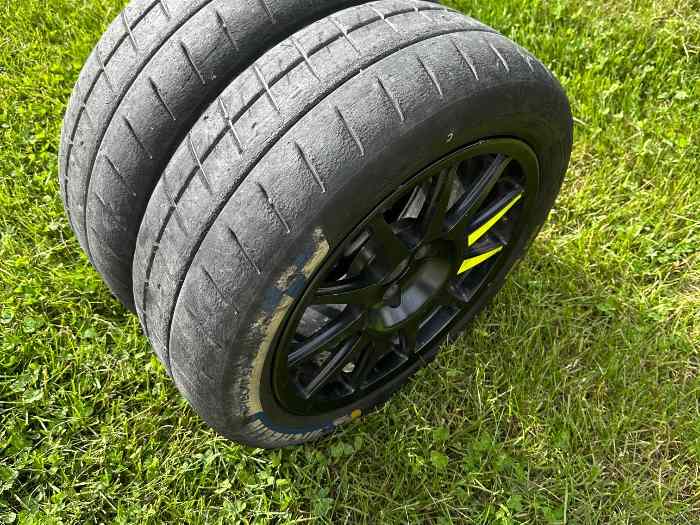 Pneus Michelin H30 16’ 2