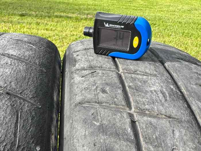 Pneus Michelin H30 16’ 1
