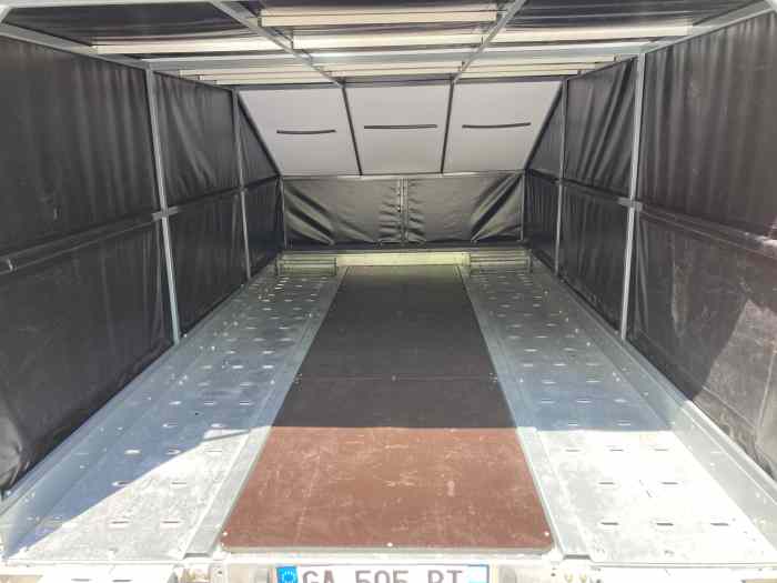 Remorque bâchée 1600 kg 2