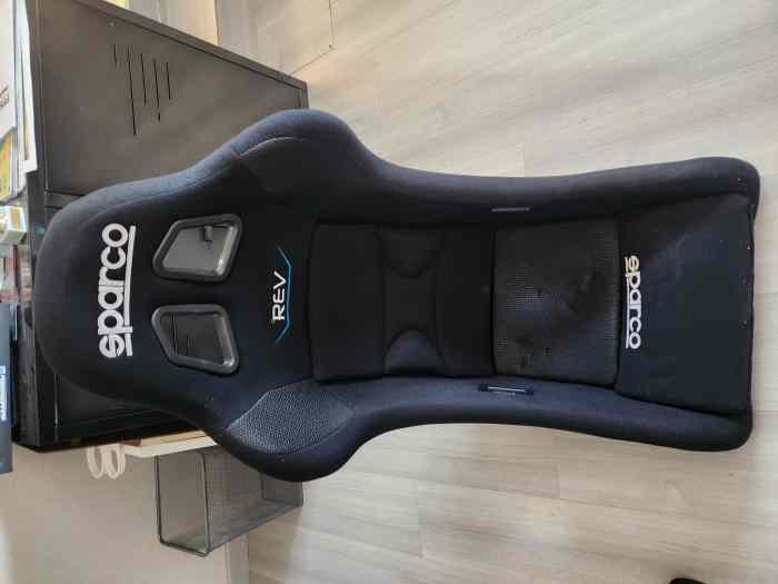 Baquet Sparco REV + harnais GT2I