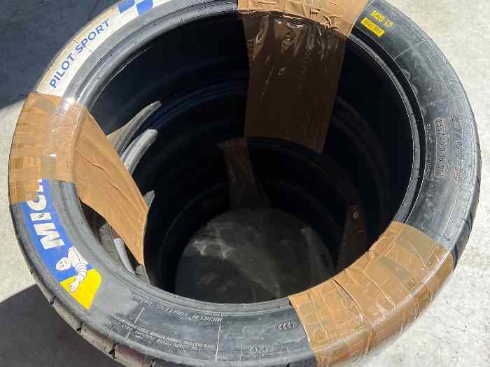 Pneus Michelin Pilot Sport M20 RALLYE NEUF 1