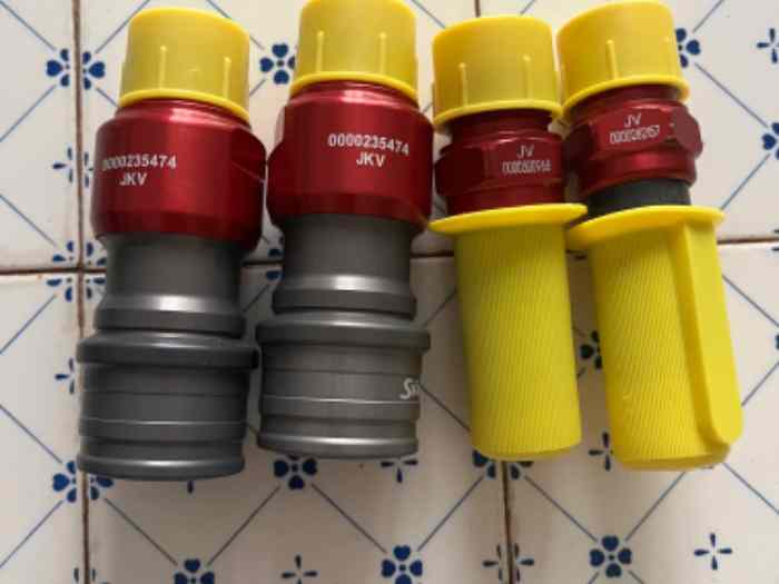 4 raccords essence FIA staubli SPT12 neufs 0