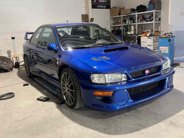 Subaru Impreza coupé look WRC 0