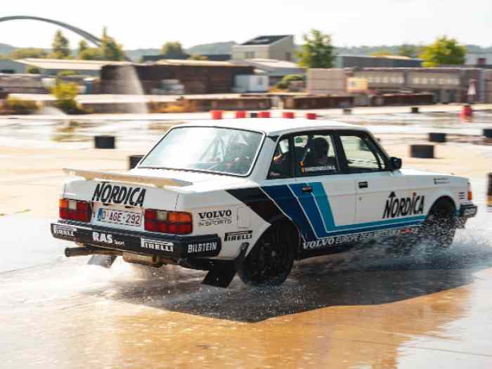 VOLVO 240 - 2,3L - 1986 VHRS 4