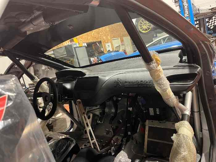 PEUGEOT 208 R2 Evo 1