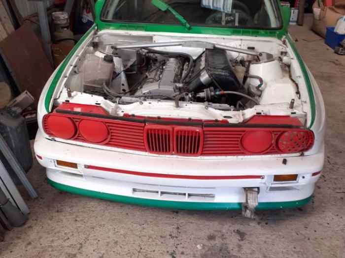 BMW 323i E30 de course (1984)