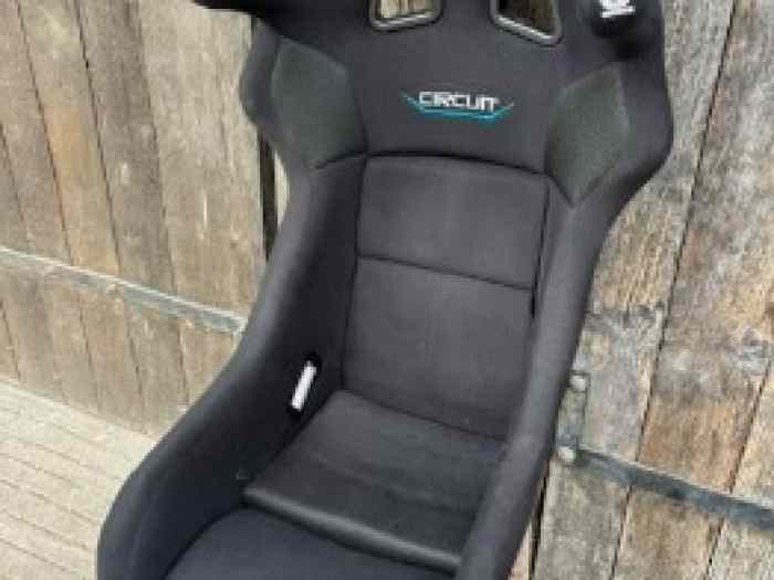 Siègre Sparco Circuit II encore valide...