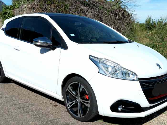 Vend ou Échange 208 GTI phase 2 0