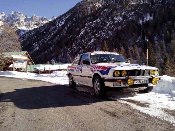 BMW 325ix VH courses sur terre ou neige 4