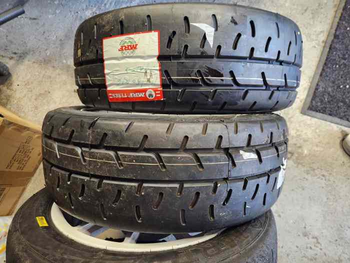 Pneus rallye 16 pouces MRF 1