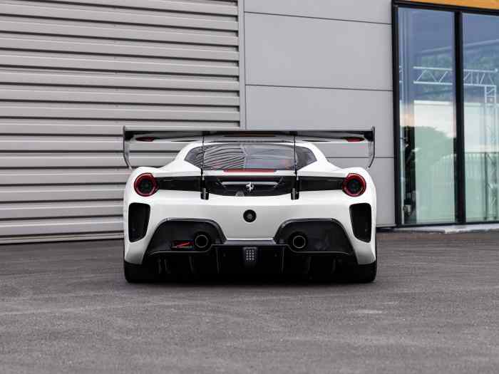 Ferrari 488 Challenge Evo 3