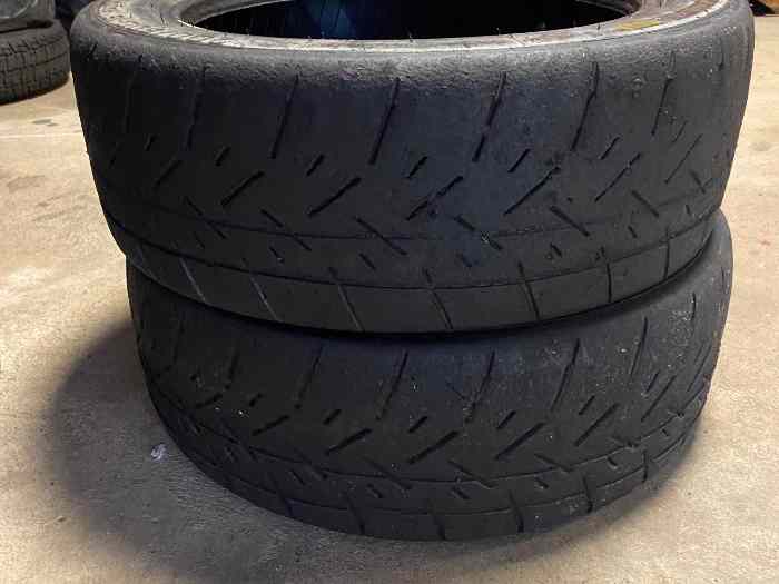 Pneus pirelli à finir 1