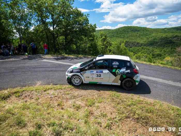 Clio r3 Max 1