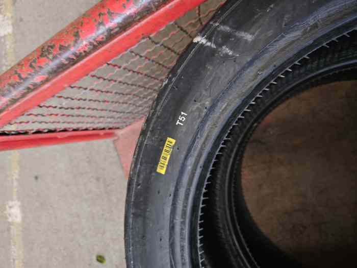 Pneu hankook 18