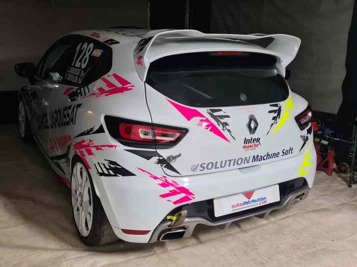 Renault clio 4 cup 3