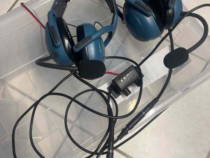 Casque liaison avec radio