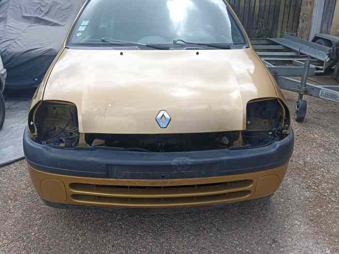 Caisse Clio 2 ph1