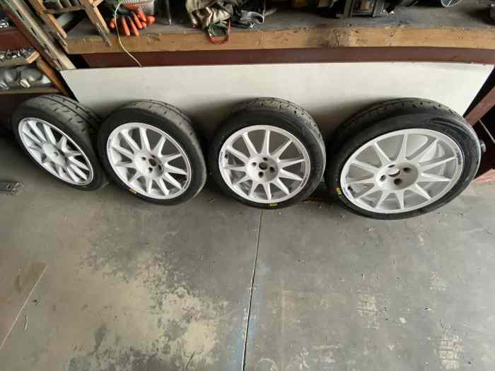 4 Pneus MRF