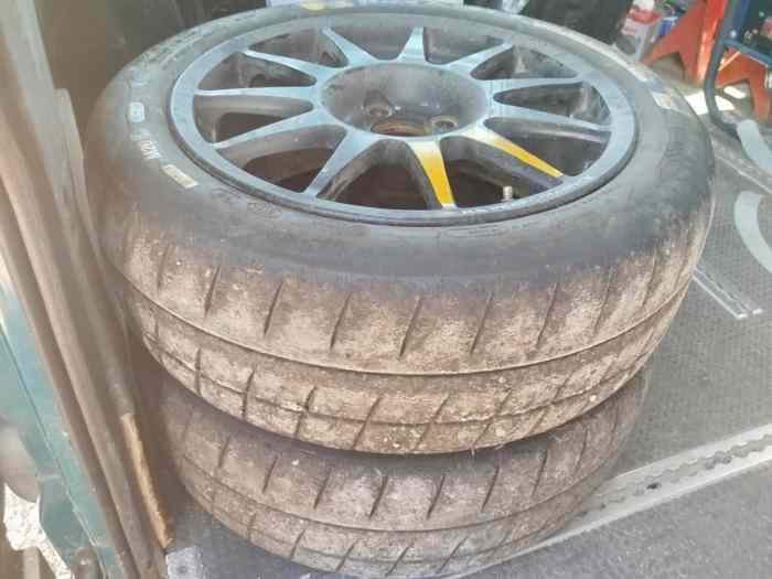 Lot 18 pneus Michelin 16 pouces TOP AFFAIRE 1