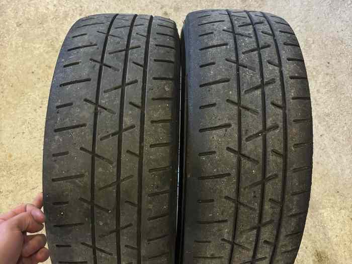 Pneu hankook en 15