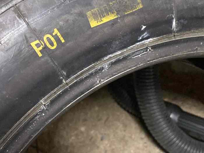 2 pneus Michelin P01 16’ 1