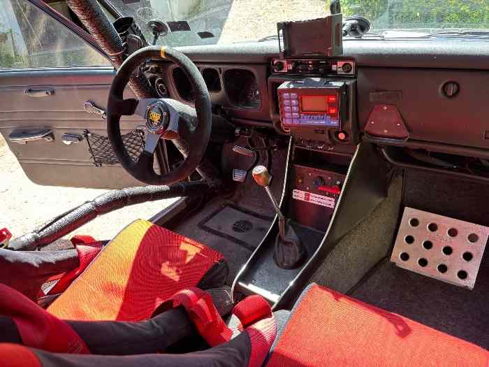 Vends Datsun 1600 SSS 2