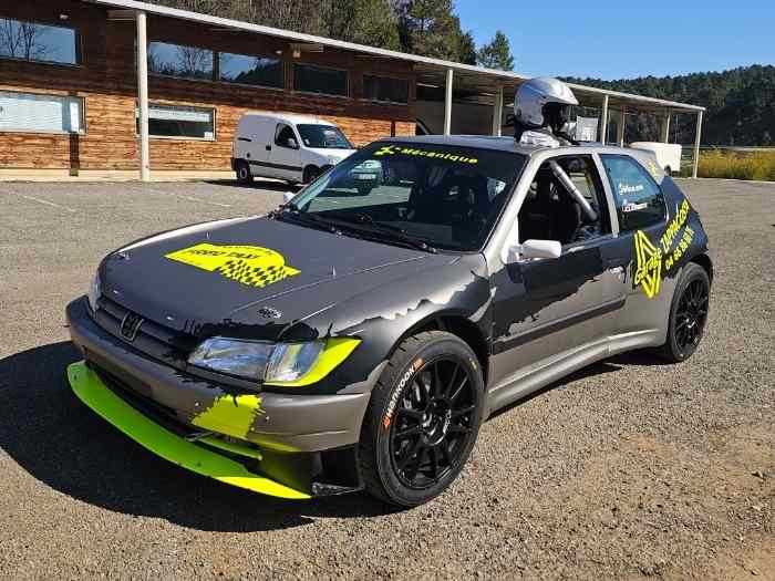 306 f2000/14 0