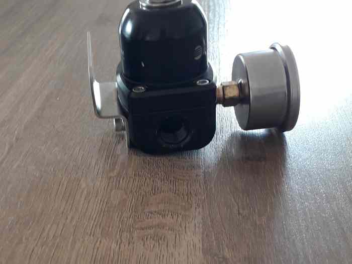 Régulateur pression essence FUELAB 3 voies 2