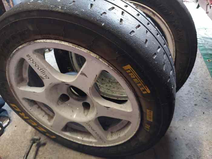 Pneus Pirelli 15 pouces RK5A RK7 2025 3