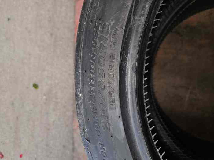 Pneu hankook 18