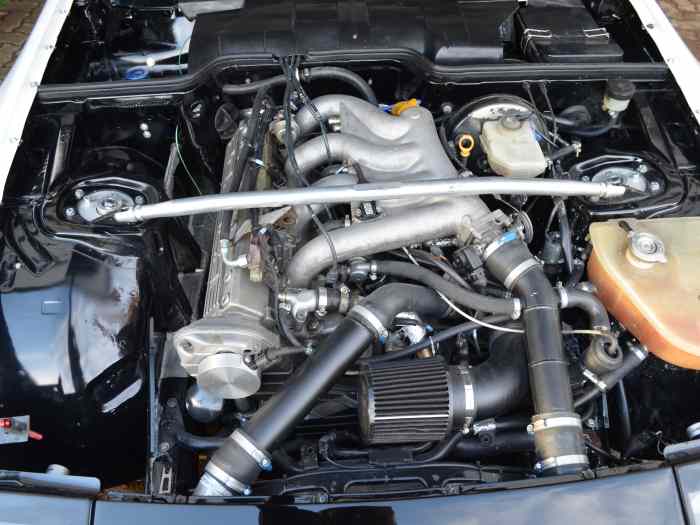 Porsche 944 Turbo S 3,0L Turbo – Voiture de course avec 380 ch 2