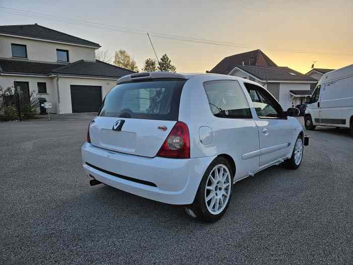Vends ou échange Clio ragnotti TOP N3