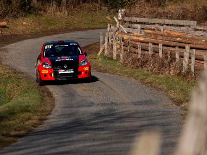 Clio 3 RS A7 ( PRÊTE À ROULER ) 1