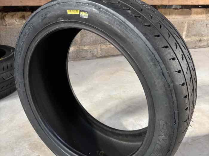 Pneus Mack neuf18 0