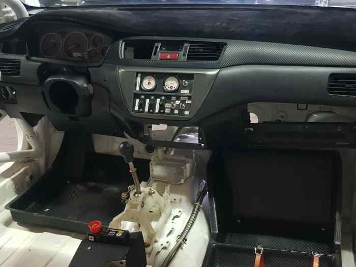 EX-RALLIART CAISSE MITSUBISHI EVO 9 1
