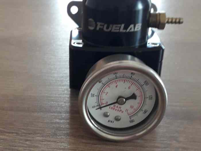 Régulateur pression essence FUELAB 3 voies 0