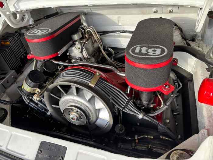 A vendre PORSCHE 911 SC Groupe 4 2