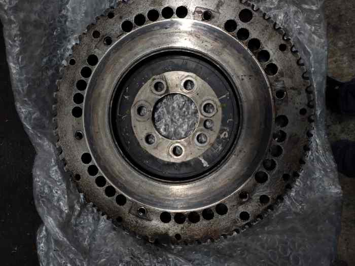 Volant moteur clio 2 rs pour embrayage 184 1