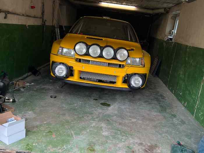 Renault Clio Maxi Replique
