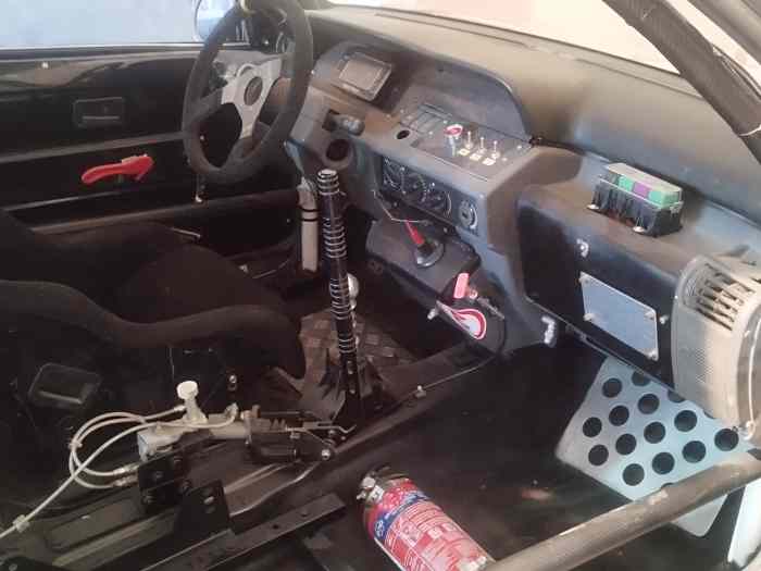 Clio f2000/14 ou échange 4