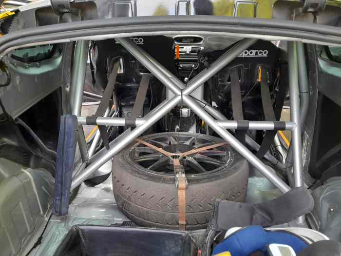 Megane n4 full renault sport 2