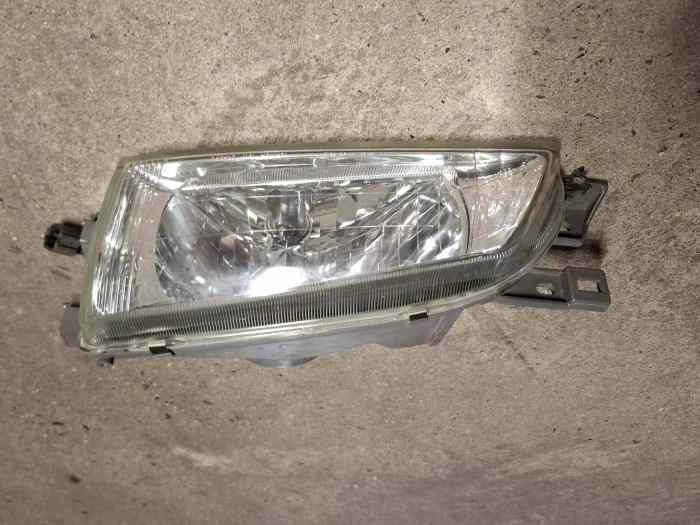 PHARE AVANT GAUCHE ORIGINE SUBARU GT 2...