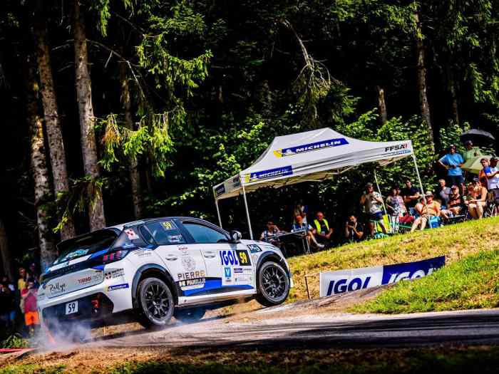 LCS loue 208 Rally 4
