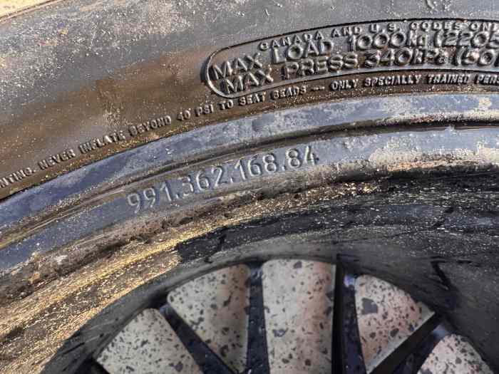 Jante Magnésium Porsche 12,5Jx21 – Verrouillage central | Réf. 991 362 168 84 – À restaurer ! 3