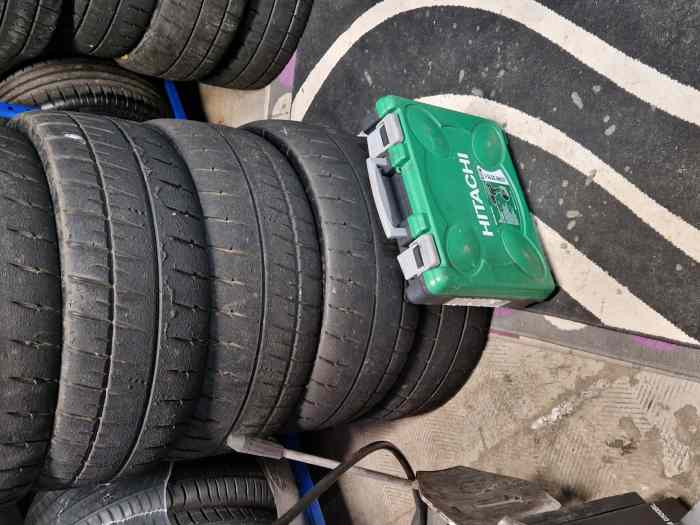 PNEU MICHELIN SA 20 0